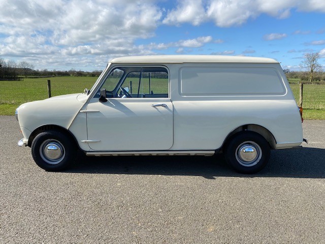 Classic mini van for sale cheap